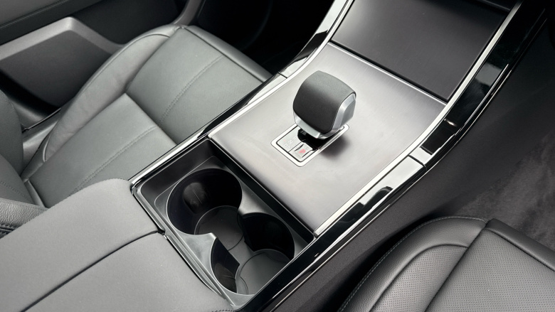 Land Rover Range Rover Velar 2.0 P400e Dynamic SE 5dr Auto Estate